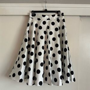 GORGEOUS polka dot skirt